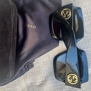 Women Gucci sun glasses